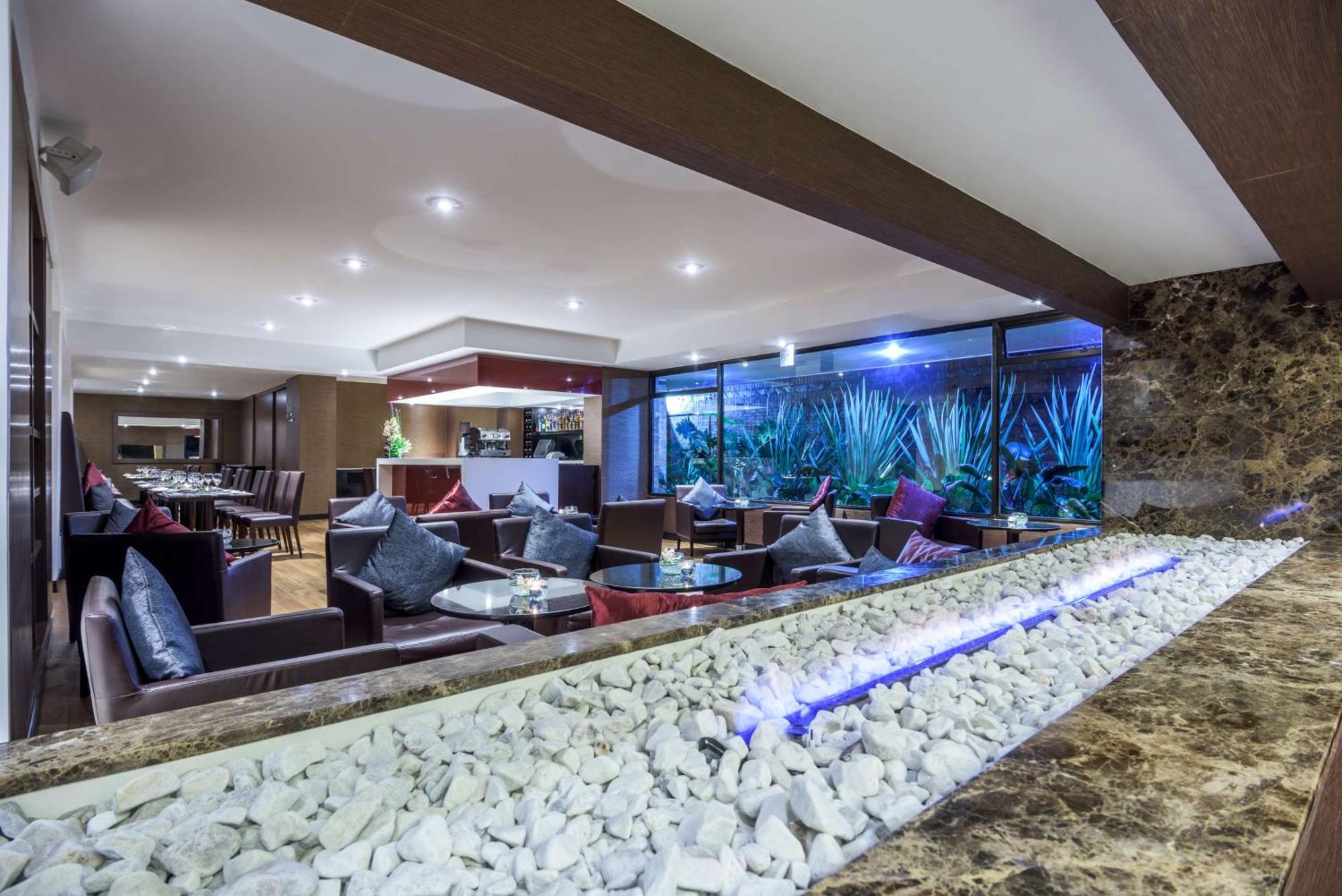 Hotel NH Collection Bogota Andino Royal Esterno foto The lobby of the hotel