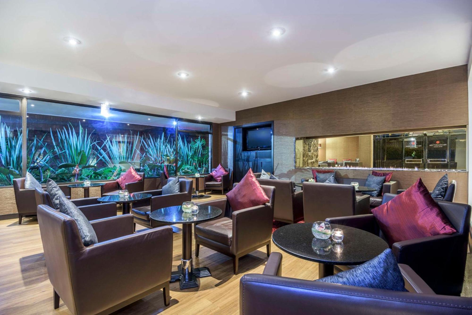 Hotel NH Collection Bogota Andino Royal Esterno foto The lounge at the airport